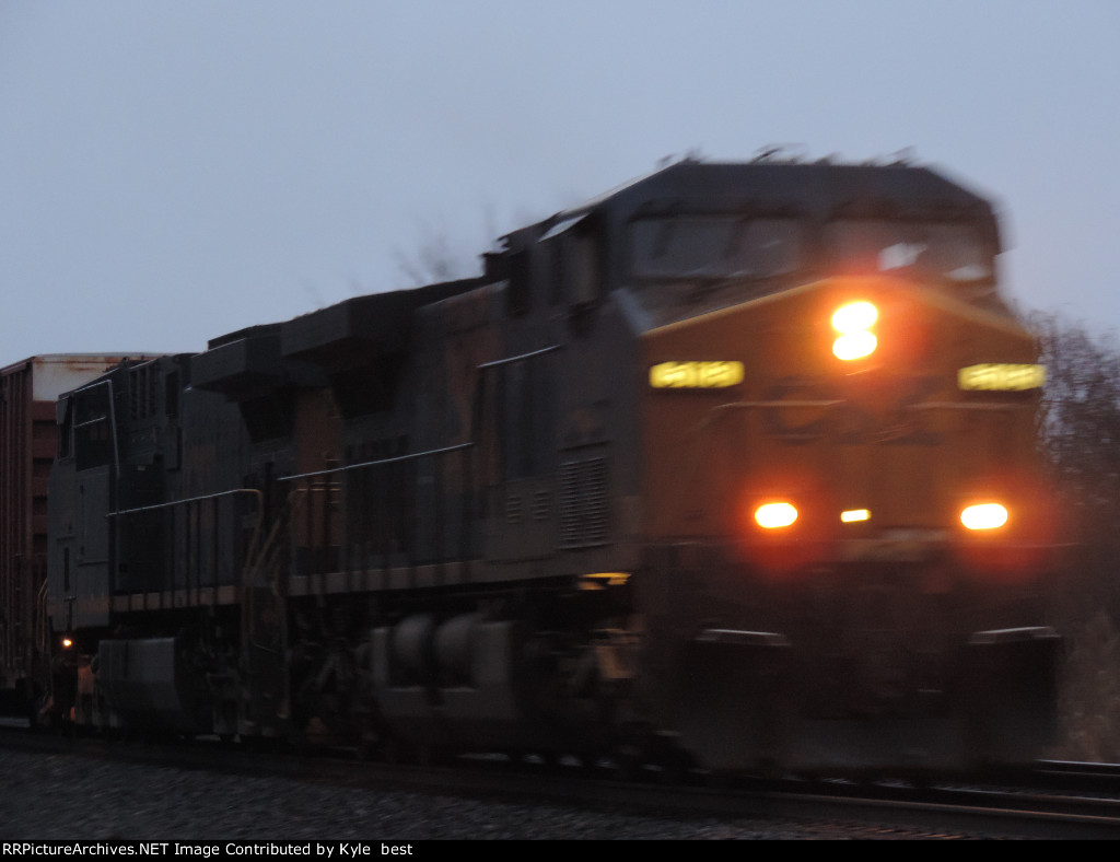 CSX 5118 on M561 